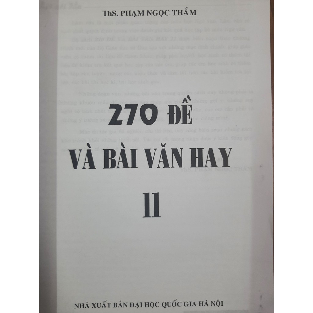 Sách - 270 Đề &amp; bài văn hay lớp 11