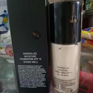 Kem nền Mac & REVLON