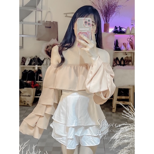 Set áo bẹt vai tay loe tầng phối chân váy tầng