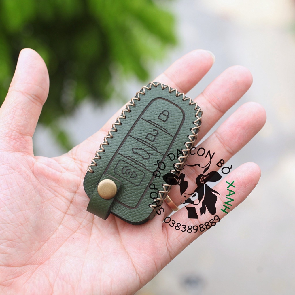 Bao da chìa khoá ô tô toyota camry 2019 handmade da thật 010