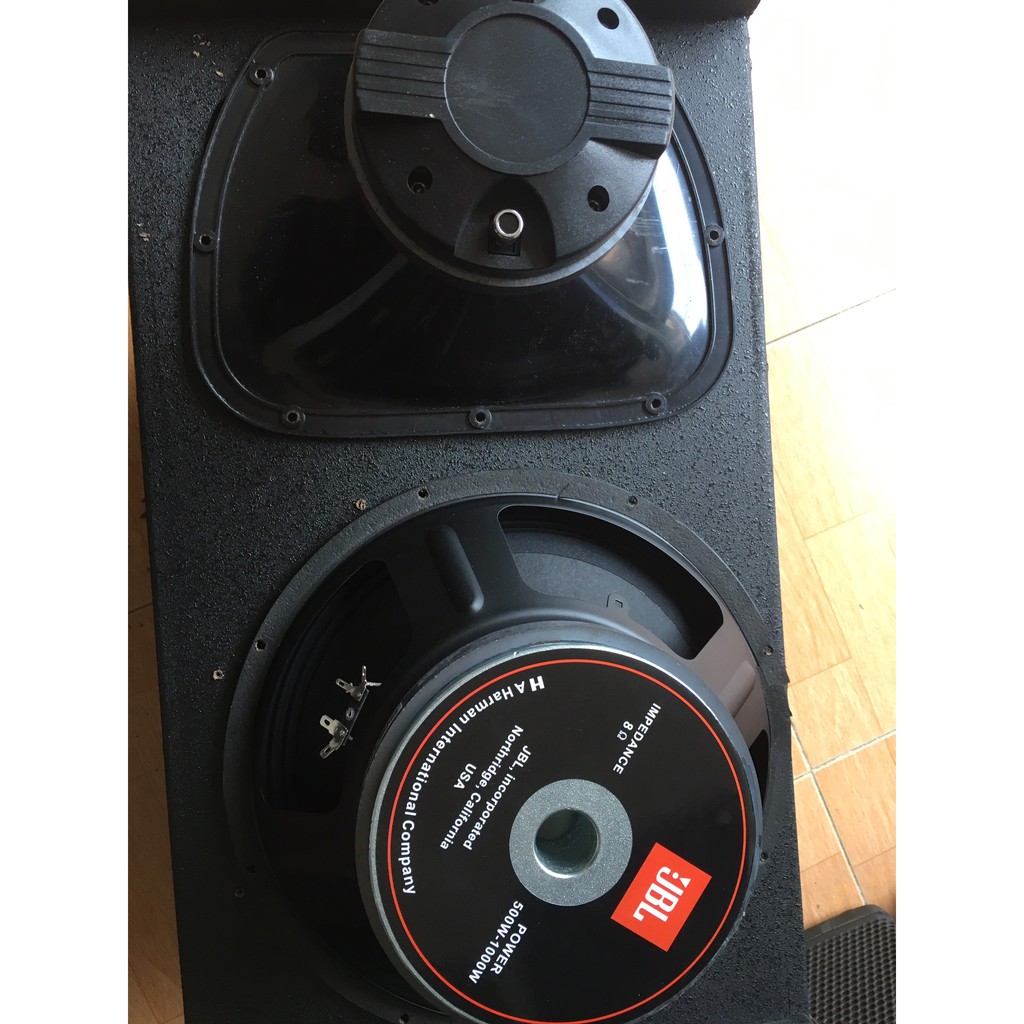 Loa Full  KP-6012 Bass 30cm ,Côn 76 ,Từ 170 ,Treb Kèn. Công Suất 1000W .Màu Đen Sang Trọng Cho Căn Phòng 25-30m2