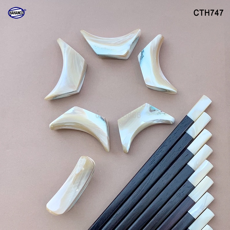 Combo 10 chiếc Gác đũa Thần Tài - bằng ốc biển nhập khẩu từ New Zealand và Úc - CTH747