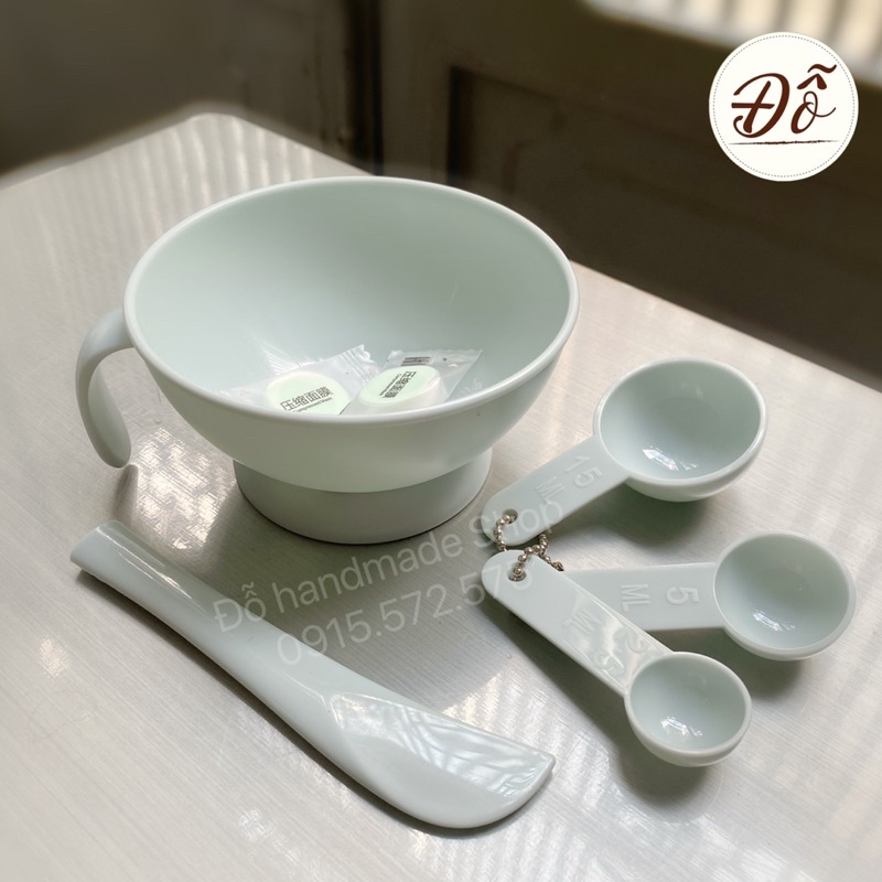 Bộ dụng cụ trộn mặt nạ nhựa cao cấp 8 món có quai cầm ,màu xanh