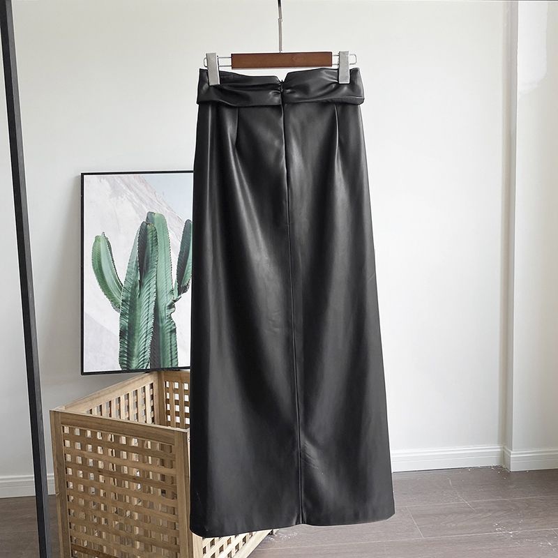 Chân váy da dáng dài xẻ tà MNG