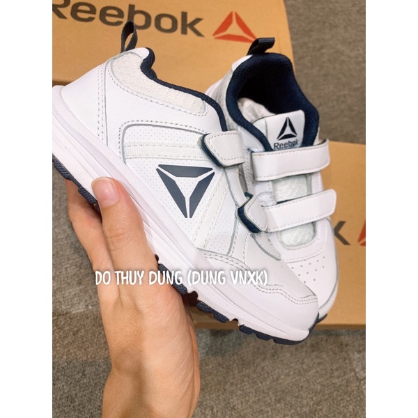 Giầy thể thao bé trai