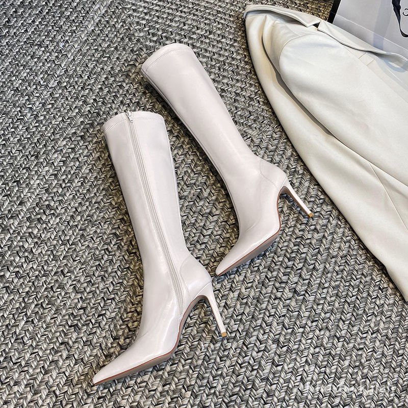 Giày bốt cao gót màu trắng/ đen phong cách Pháp thời trang thu đông 2021 cho nữ