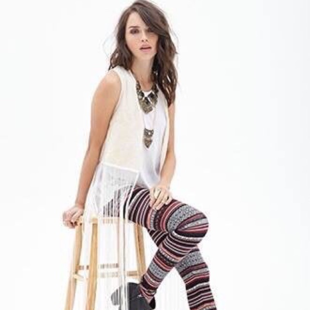 Combo 2 legging xuất khẩu, nhiều hoạ tiết, giá 240k giảm còn 120k