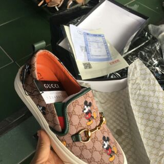 Giày slip on GC mickey
