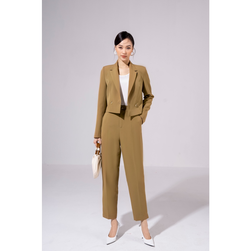 Áo blazer nữ tay dài dáng ngắn Eva de Eva 22SKGE002X