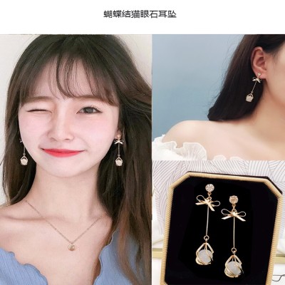 Bông tai đính hạt tròn dáng dài