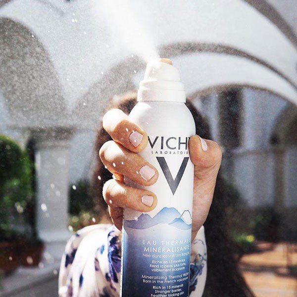 Xịt Khoáng VICHY Mineralizing Thermal Water Dưỡng Da, Cấp Nước 300ml