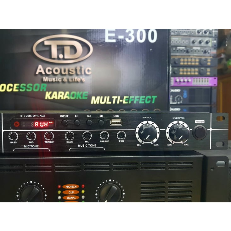 Vang cơ TD Acoustic E300: Vang có REVERB, Chống hú. Điều khiển, Chức năng Bluetooth,USB.. Tặng kèm bộ dây kết nối canon