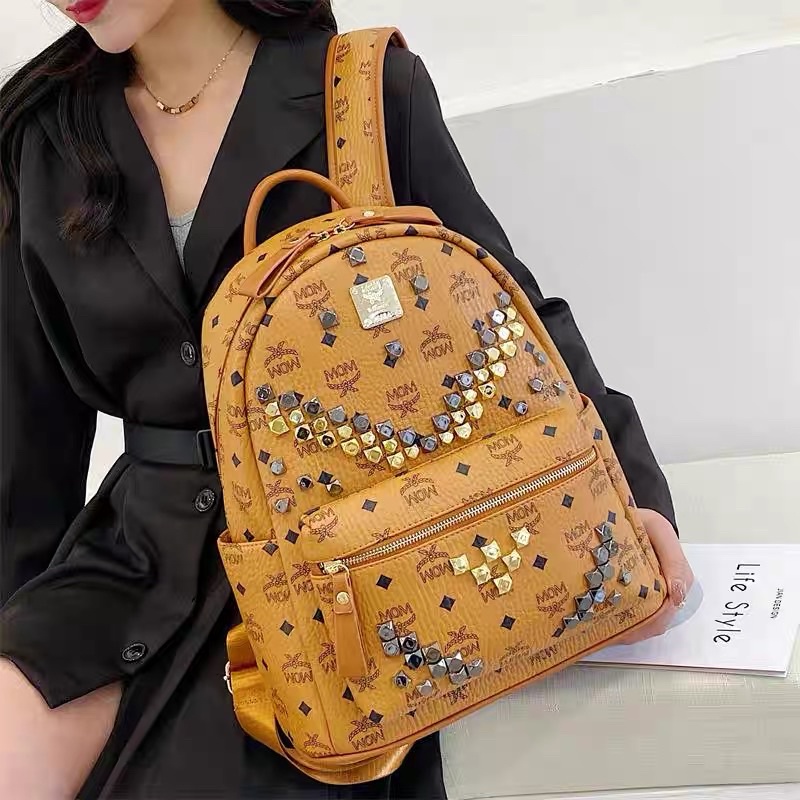 Balo đi học Balo thời trang MoM đinh tán phong cách Hàn Quốc