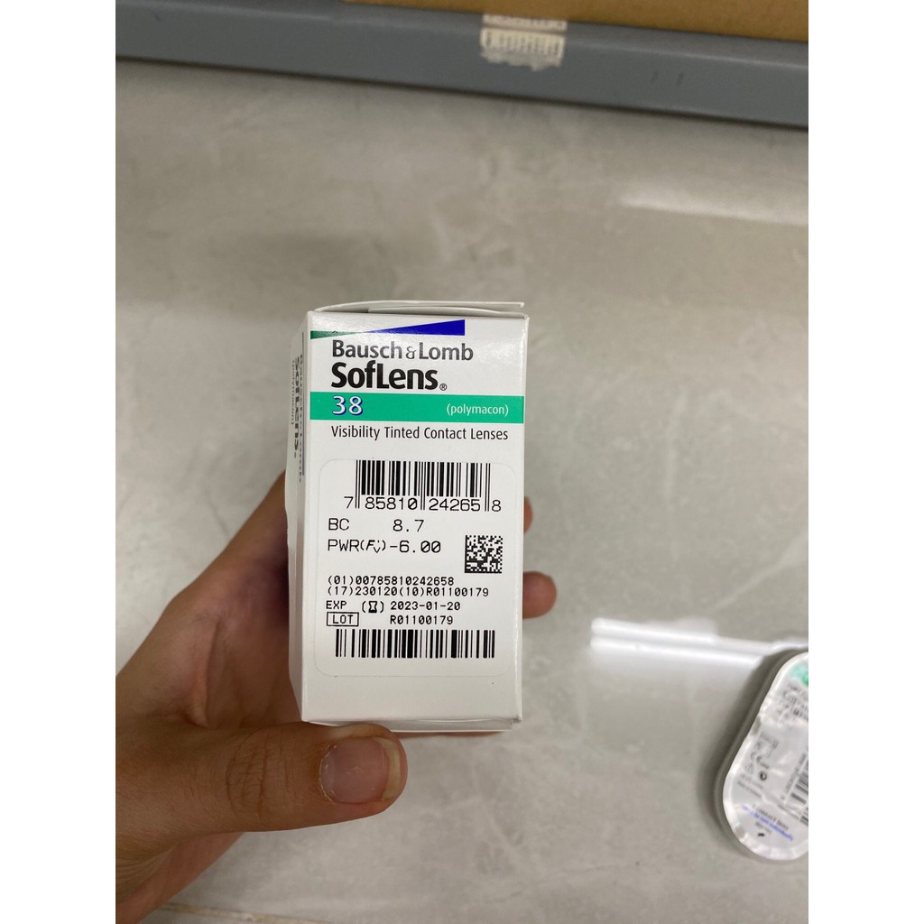 Lens Soflens 38 3 month Bausch &amp; Lomb không màu, lens dùng 3 tháng Mỹ- DIA:14mm- cận từ -1 độ đến -9 độ- Tặng khay.
