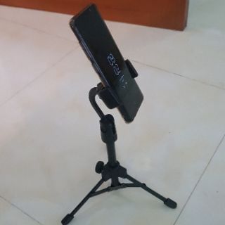 Chân kẹp điện thoại để bàn