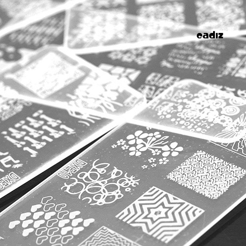 [Hàng mới về] Bộ phụ kiện tạo họa tiết trang trí móng tay nghệ thuật độc đáo