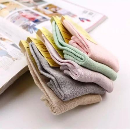 Set 10 Đôi Tất Xuất Nhật Mác Vàng H06