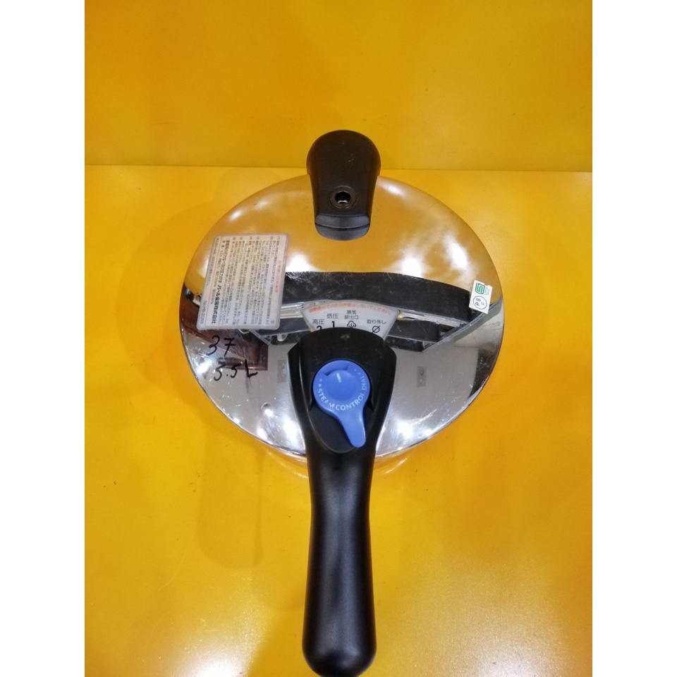 Nồi áp suất nội địa Nhật 5.5L (mã 37), dùng được bếp từ