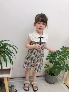Váy DIOR cổ bèo trắng