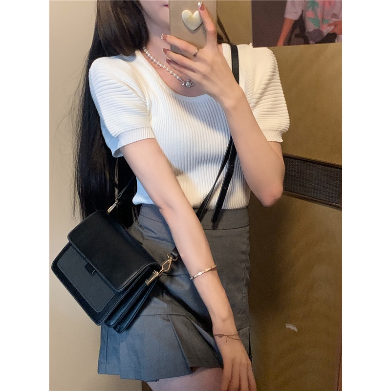 Áo Thun Tay Ngắn Màu Trơn Thiết Kế Đơn Giản Thời Trang