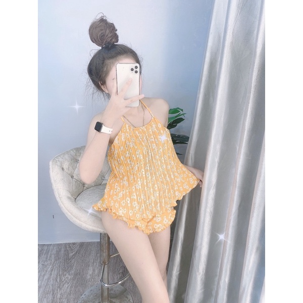 Set yếm hoa dập ly siêu đẹp sexy vải đỉnh | BigBuy360 - bigbuy360.vn