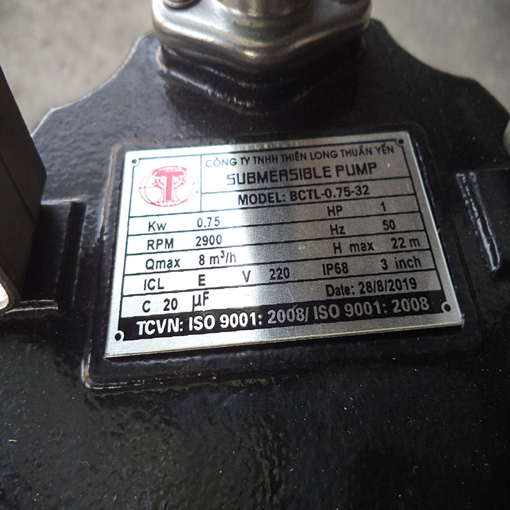 Máy bơm nước chìm,máy bơm nước tõm gia đình thiên long thuận yến 750W