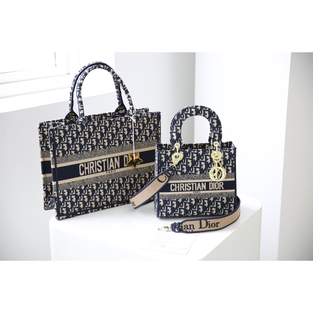 Túi Dio Book Tote Size 26 2022 Chữ Xanh Có Hộp Hàng Sẵn Hình Thật Shop Chụp