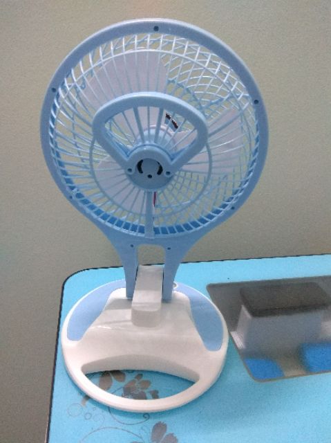 Quạt tích điện Mini Fan