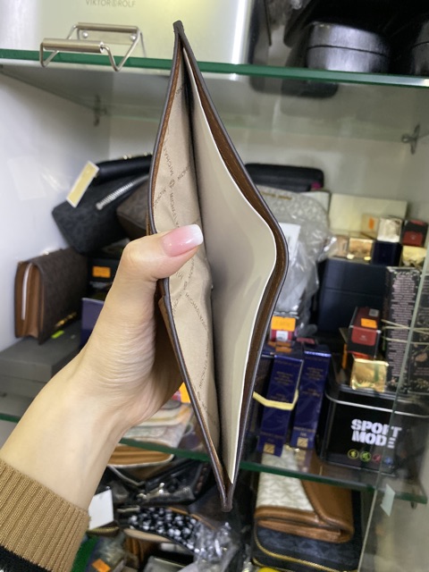 Ví michael kors chính hãng sale