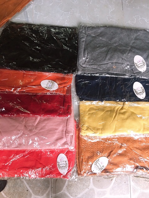 Áo len tuyết nút Ngọc