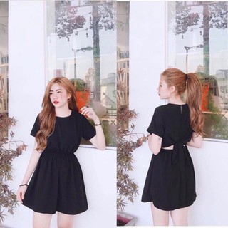 ĐẦM NƠ LƯNG ĐEN ĐƠN GIẢN HỞ ÍT PHÍA SAU LƯNG