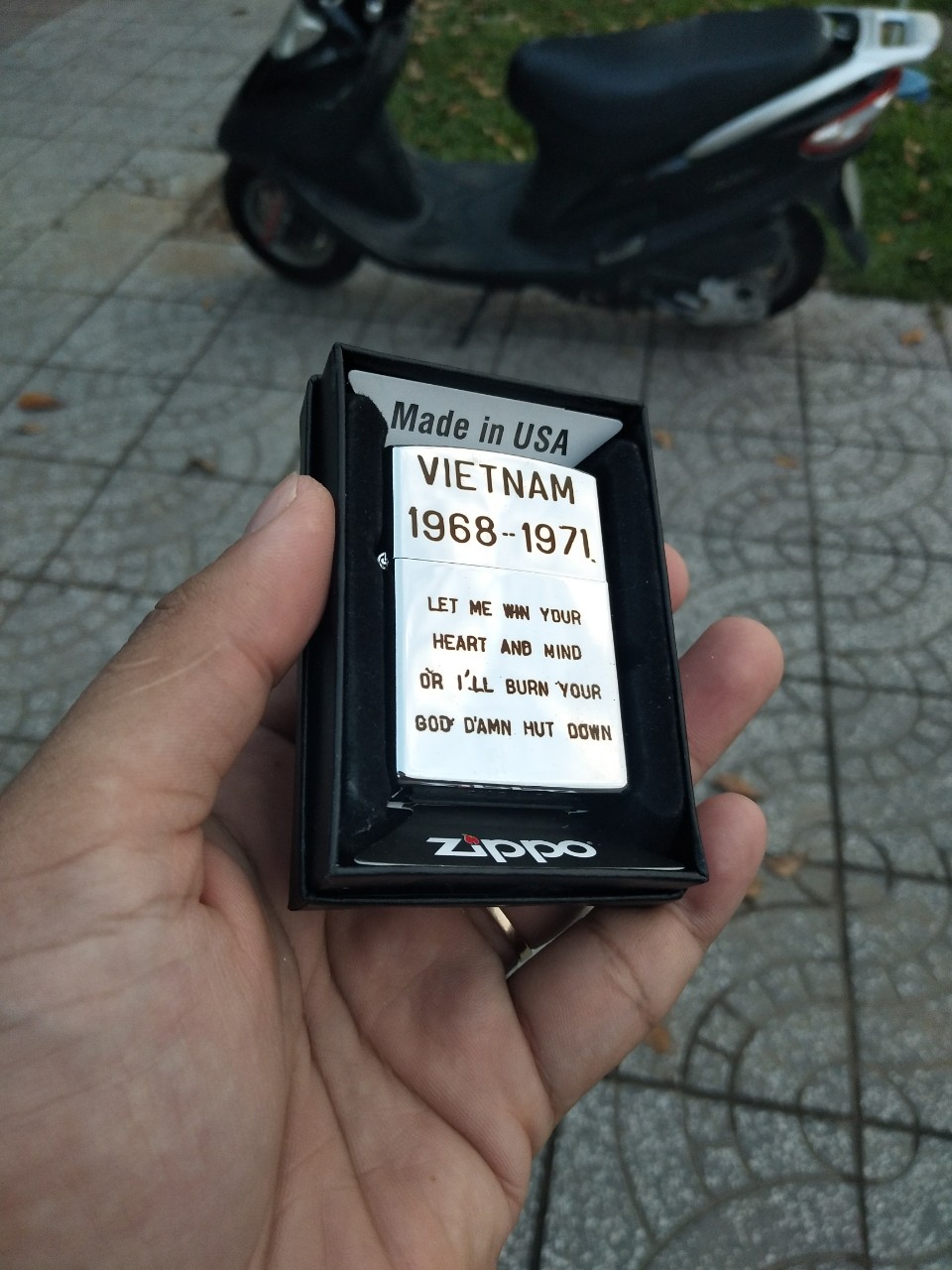 Vỏ Zippo USA Chủ Đề Việt Nam War 1968-1971