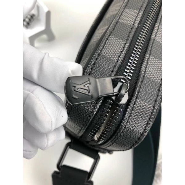 Túi đeo chéo nam LV cao cấp  hàng super vip sz24cm phom chuẩn có mã code kèm túi vải hóa đơn