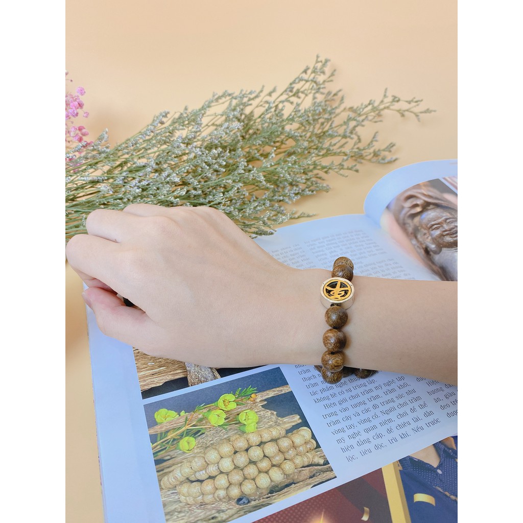Vòng Tay Trầm Hương Kỳ Gia 8 Li 21 Hạt Phối Charm May Mắn Tài Lộc
