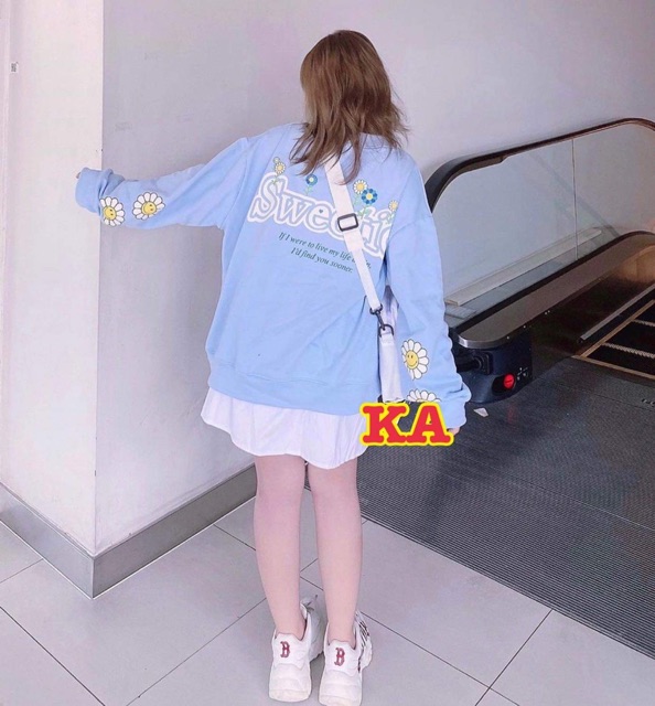 Áo khoác cadigan hoa cúc mặt cười HS | BigBuy360 - bigbuy360.vn