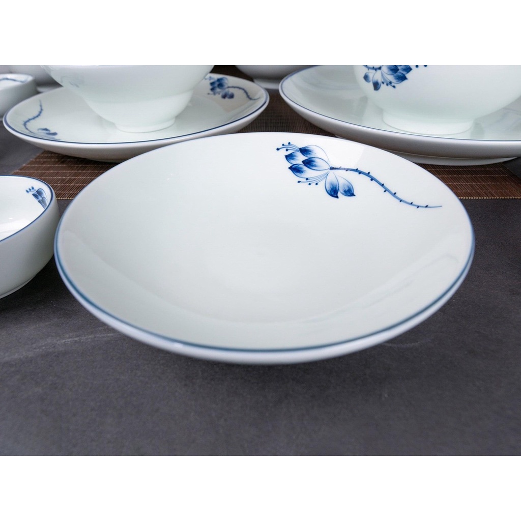 Bộ Bát Đĩa Men Lam Vẽ Sen Thu Bát Tràng