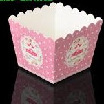 BỘ 50 LY CUPCAKE GIẤY CỨNG HÌNH VUÔNG 6CM x 4,8CM