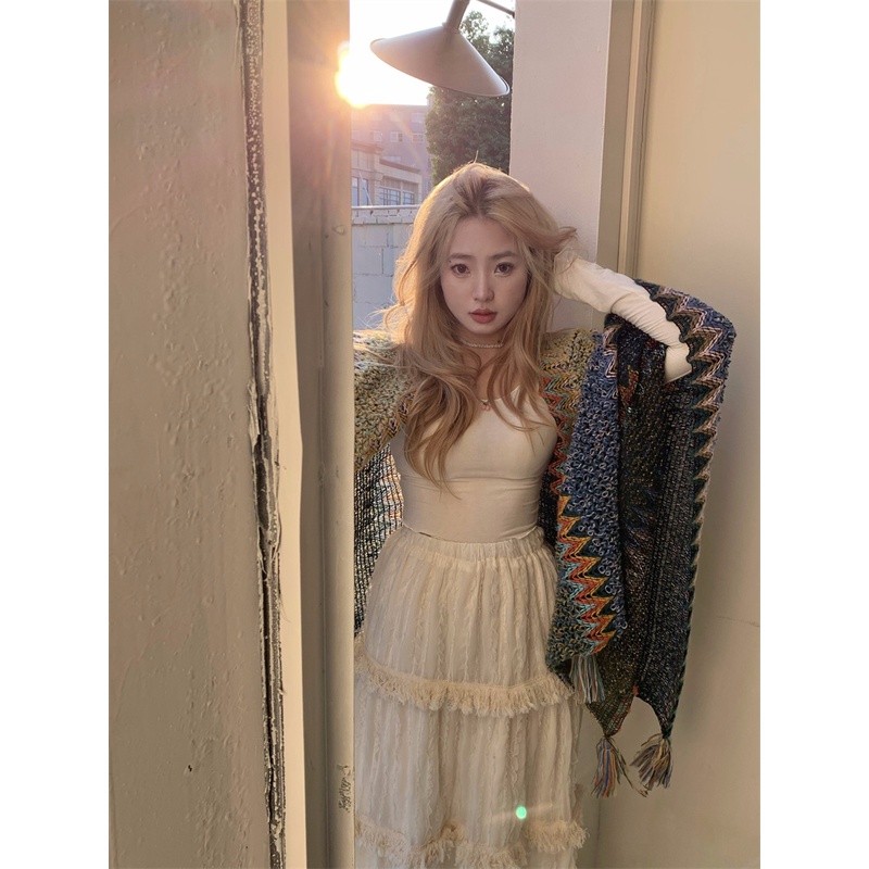 Chăn Giữ Ấm Thời Trang Dân Tộc Cho Nữ