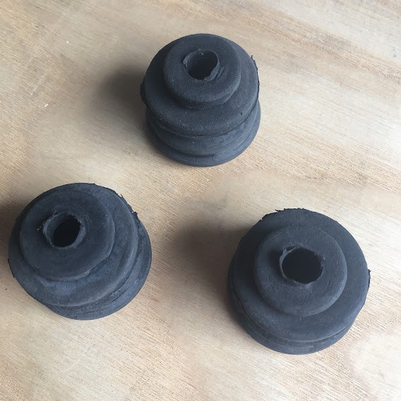 Combo 3 Cao Su Chân Block Máy Lạnh