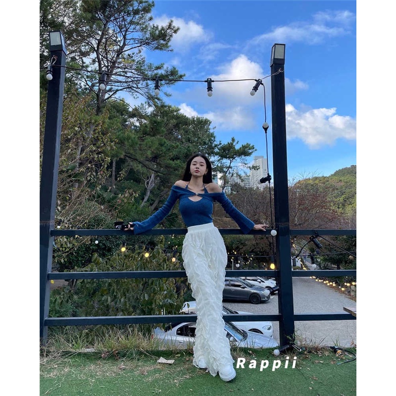 SONG JI A Áo len trễ vai sexy