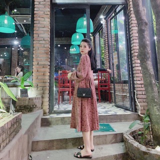 Váy Nhung Hoa hót hít