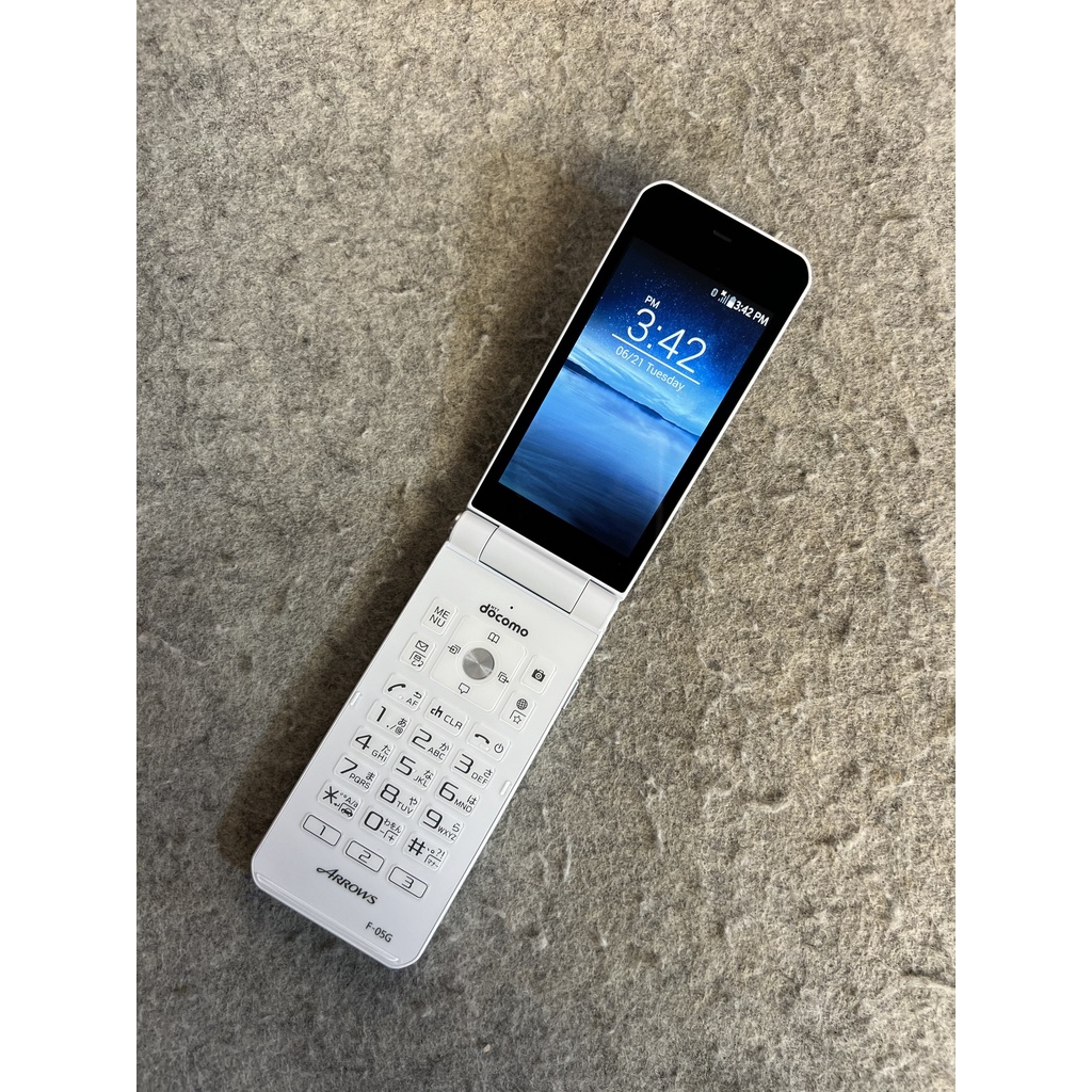 Điện thoại Fujistu Arrow F-05G trắng Chính hãng