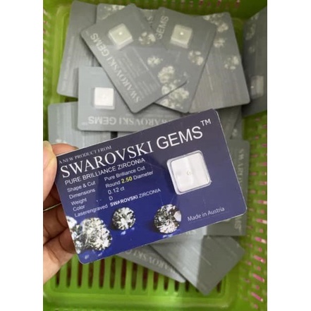 Đá Đính Răng - Kim Cương Nhân Tạo Úc Kèm Keo