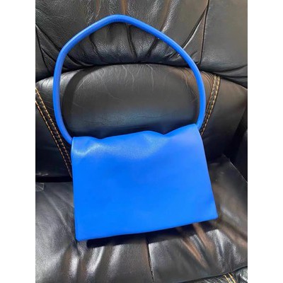 Túi xách màu kẹo kiểu dáng thời trang