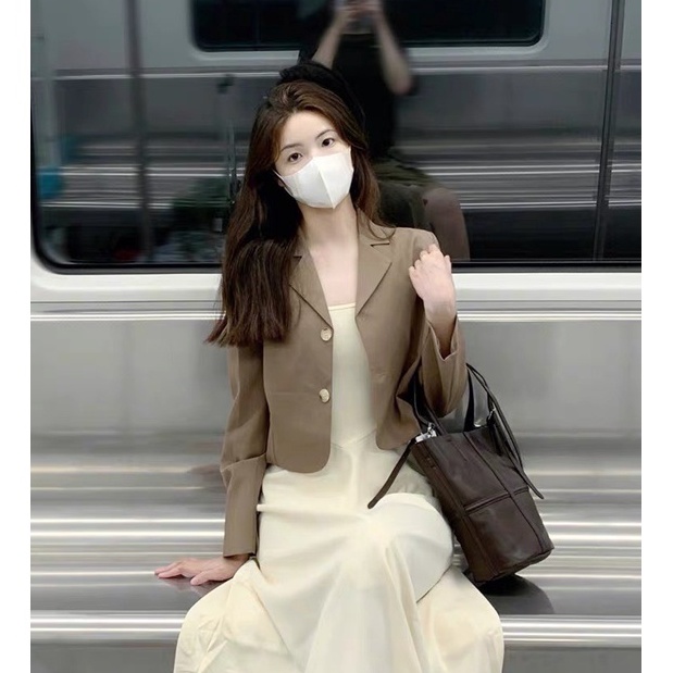 Áo Blazer nữ dáng ngắn croptop tay dài 2 lớp có đệm vai, Áo khoác ngoài blazer nữ cổ vest dài tay form croptop