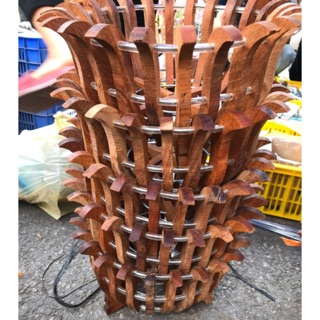 Chậu gỗ trồng lan chữ ngã KT:25cm giá 180k/2 chiếc
