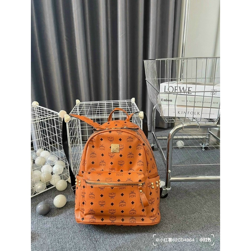 Balo đi học, đi chơi SIZE 40 M.C.M siêu hot cho nam và nữ, ngăn lớn rộng để vừa A4 laptop (cam kết hàng chuẩn ảnh)DC25