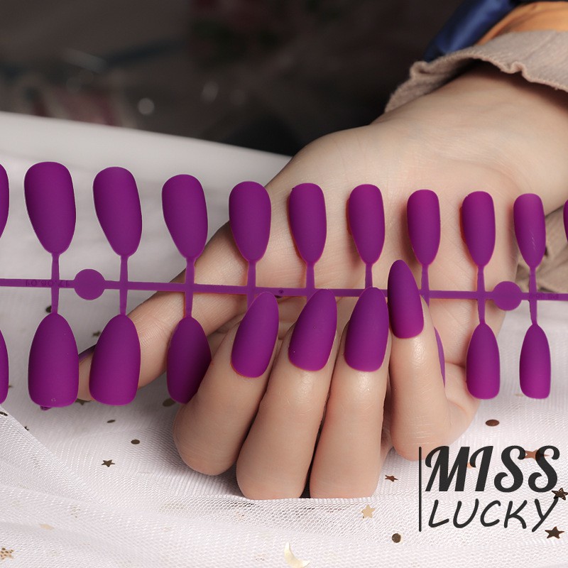 Miếng dán móng tay giả dài kiểu châu Âu