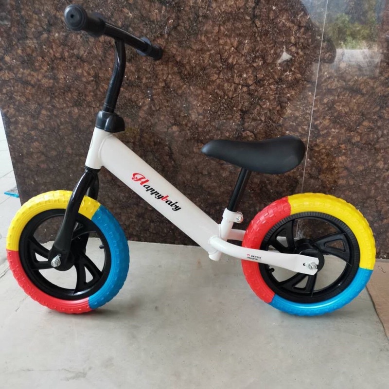 Xe chòi chân, xe 2 bánh cho bé luyện giữ thăng bằng