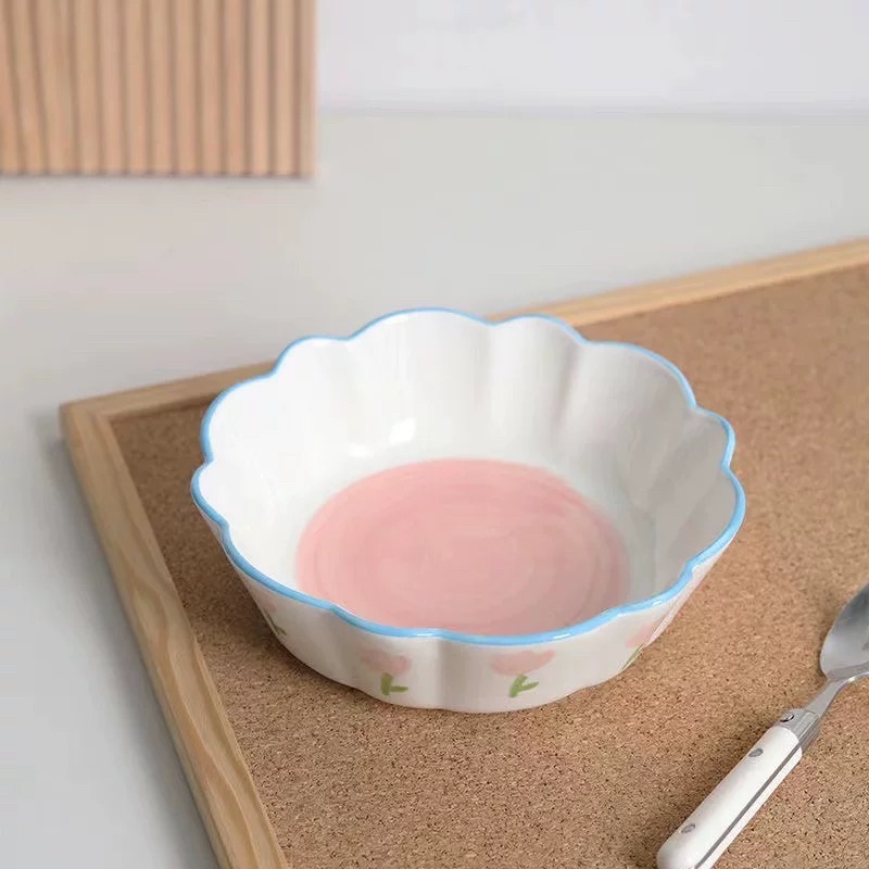 Bát sứ tròn miệng lượn sóng hoạ tiết hoa hồng phong cách Hàn Quốc